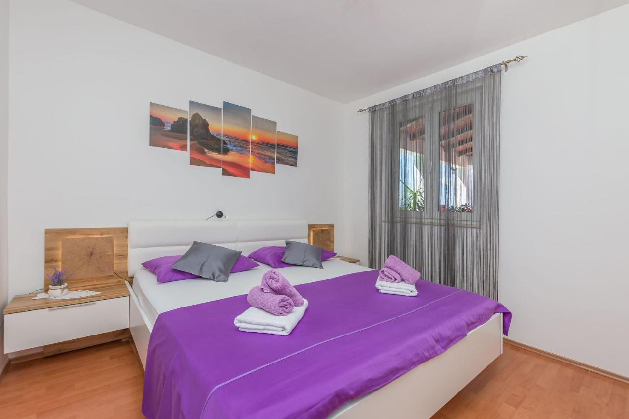 Apartment Josipa Omis Exterior photo
